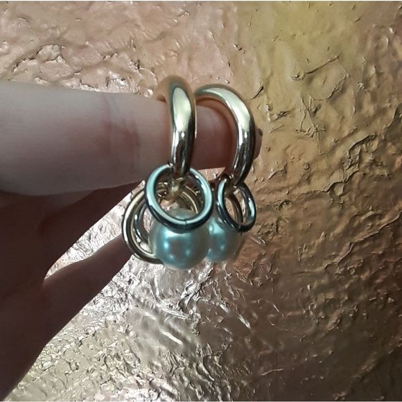 NWOT Zara Faux Pearl Hoop Statement Earrings - Picture 9 of 16